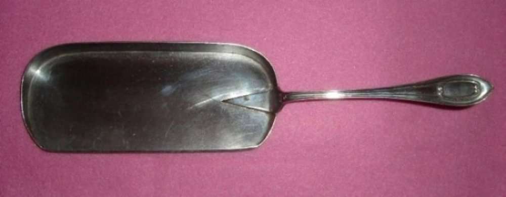 SOLID SILVER PLATED TABLE CRUMB TRAY by WALKER & HALL from BLISFUL