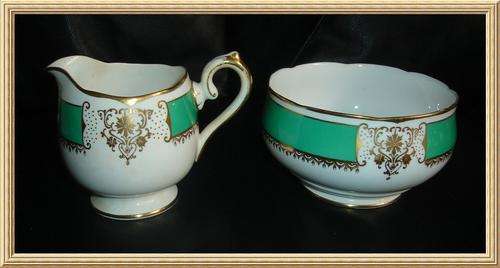 c1932 ENGLISH SALISBURY CHINA BRADLEYS FOOTED MILK JUG & SUGAR BOWL from BLISFUL
