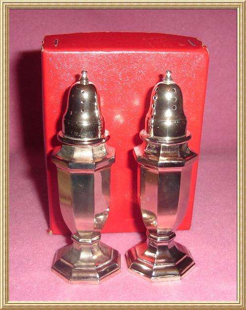 Boxed Pair of Silver Plated Salts from Blisful