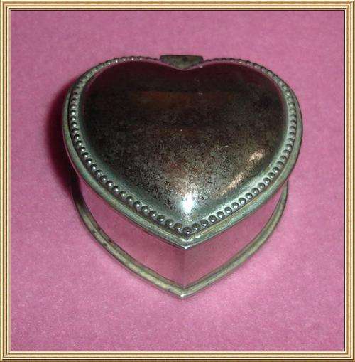 Heart Shape Silver Plated Trinket Box from Blisful