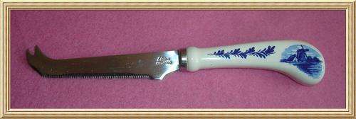 Vintage Delft Elesva Blue & White Porcelain Handle Cheese Knive from Blisful