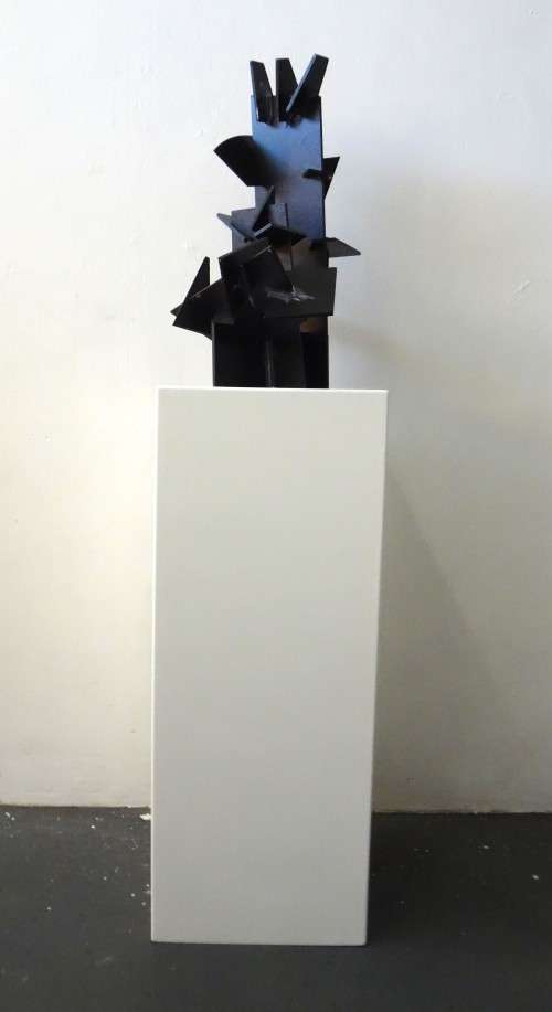 DISPLAY PLINTH / BASE / PEDESTAL