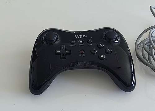 Nintendo Wii U Pro Controller