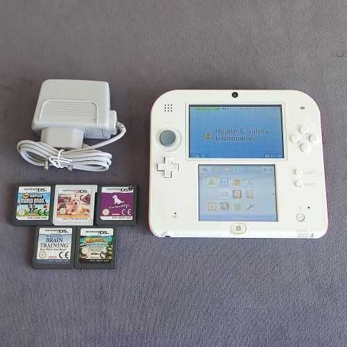 Nintendo 2DS Console & Games