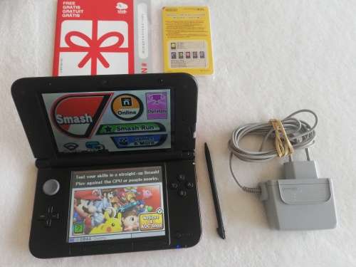 Nintendo 3ds Xl Super Smash Bros limited edition console, smash bros game pre installed