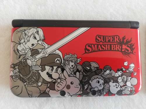 Nintendo 3ds Xl Super Smash Bros limited edition console, smash bros game pre installed