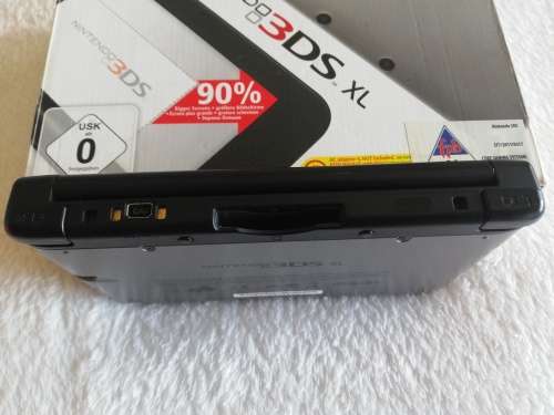 Nintendo 3ds Xl gaming console