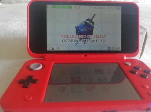 (New) Nintendo 2ds xl Pokéball limited edition console