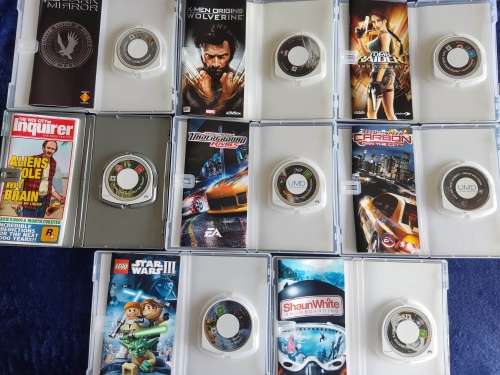 Sony psp with games incudes memory card and charger