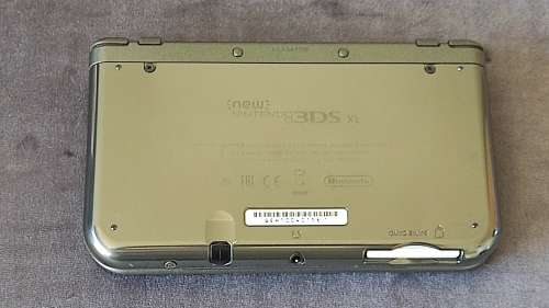 "New" Nintendo 3ds xl console boxed