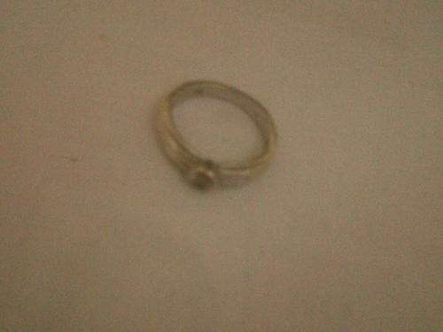 9ct white gold diamond ring | R1 start!