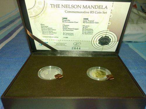 THE NELSON MANDELA Commemorative R5 Coin Set