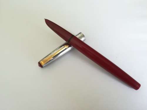 Rare Parker 17 Delux Fountain pen Gold Trim