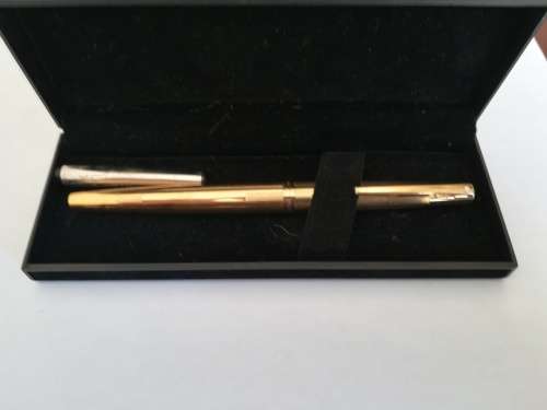 14K Gold Sheaffer lady Fountian pen
