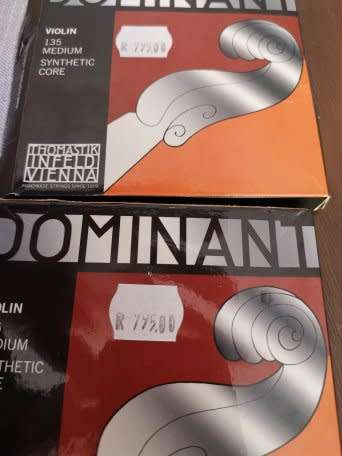 Fender FV Electric Vioin with Case and other extras