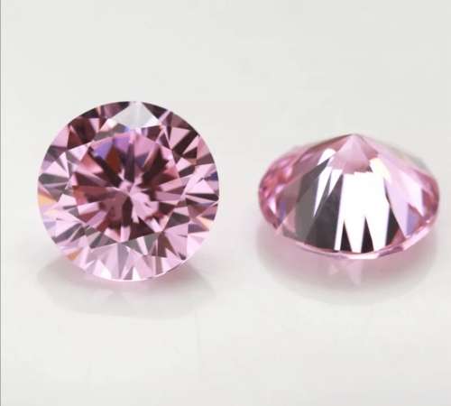 0.90ct Pink Moissanite Round