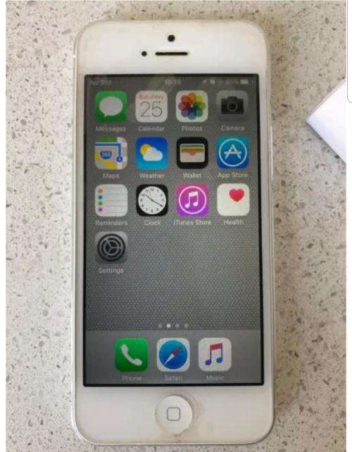 iPhone 5 16GB *Excellent Condition*