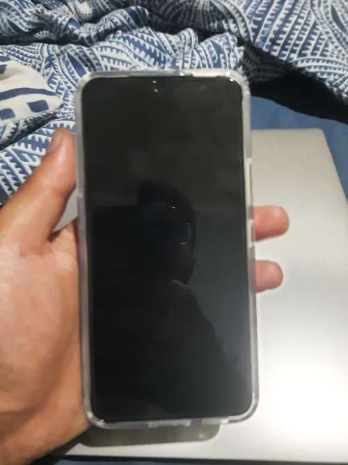 Samsung S22 - 256gb. BRAND NEW !