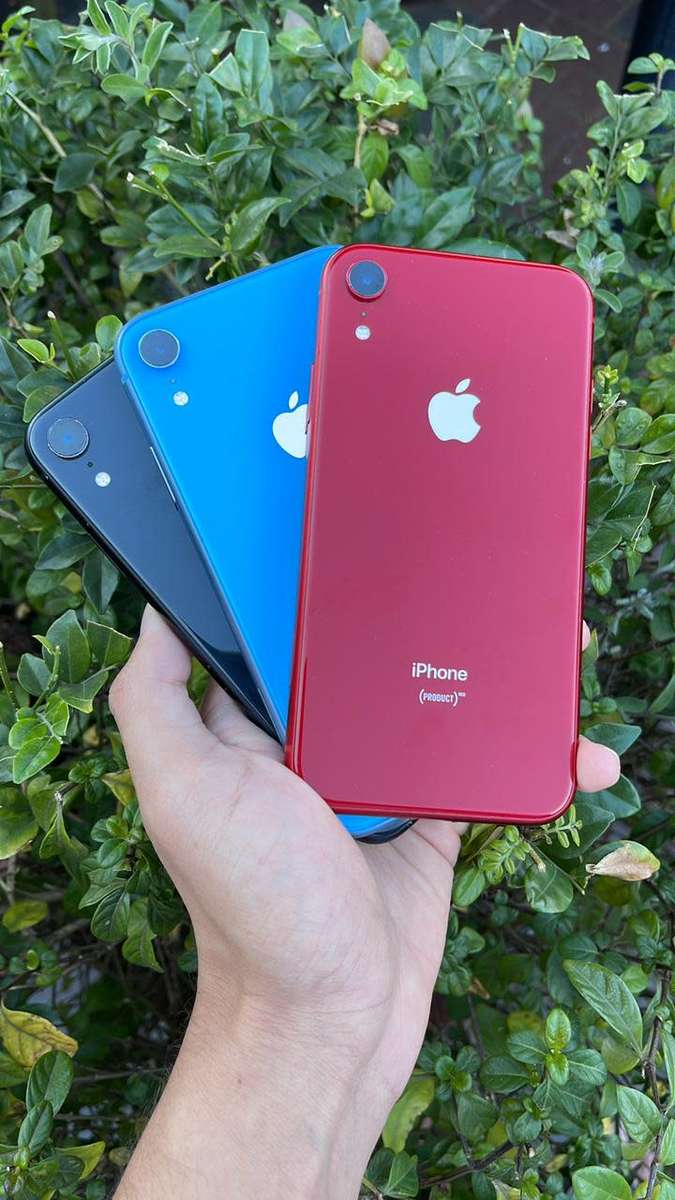 iPhone XR  64GB