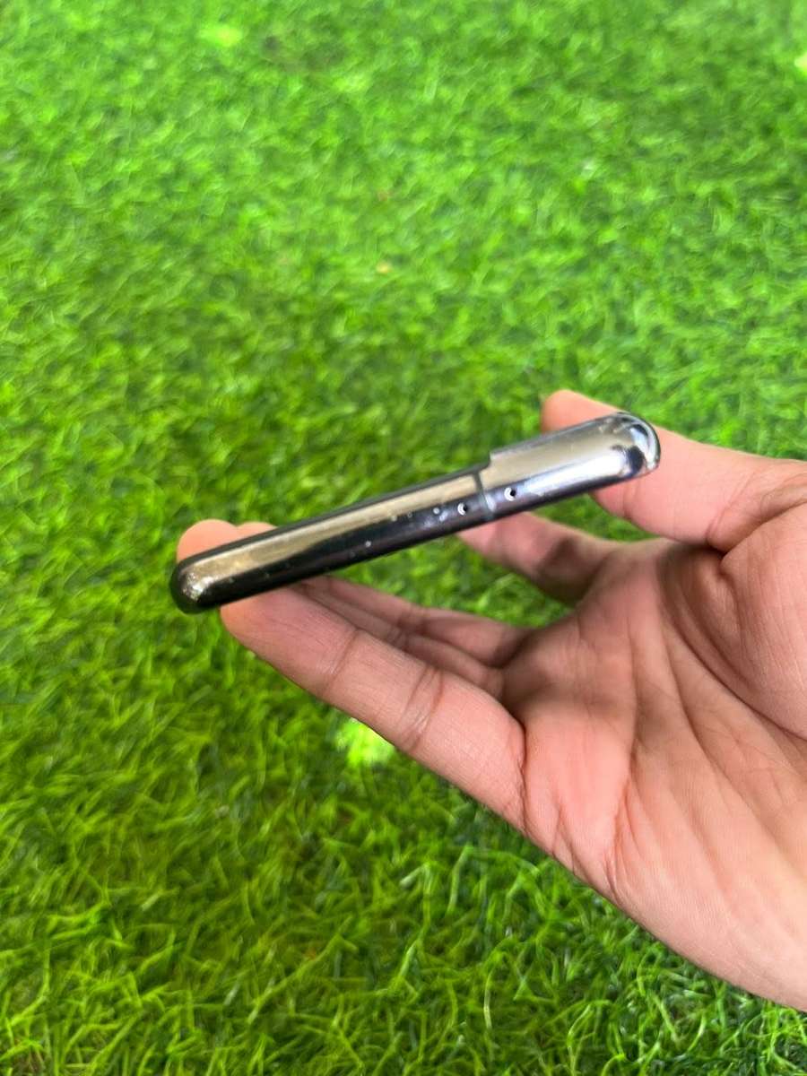 Samsung S21 256GB Dual Sim