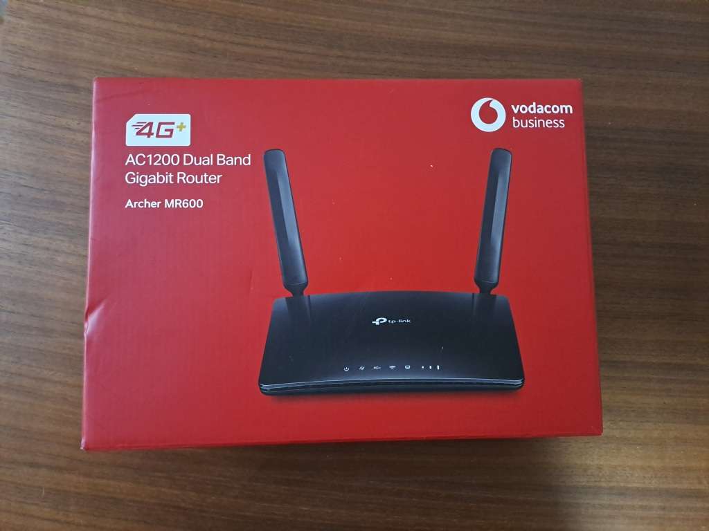 4G AC1200 Dual Band Gigabit Router