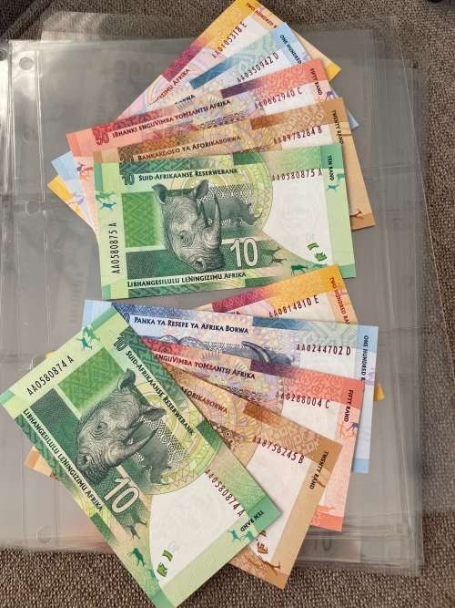 2x Sets of Unc Gill Marcus 2nd Issue AA