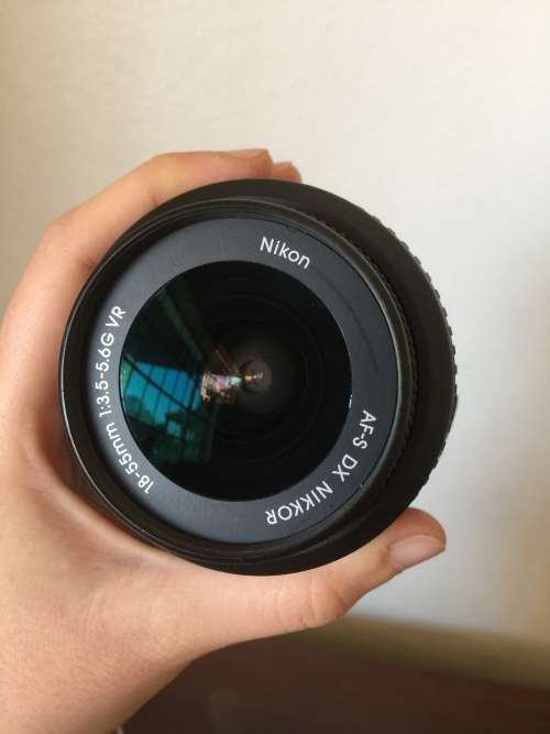 Nikon DX AF-S Nikkor 18-55mm zoom lens