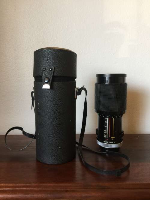 Vivitar Series 1 70-210mm micro focusing auto zoom lens for Canon