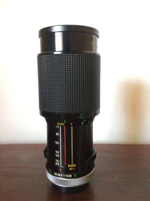 Vivitar Series 1 70-210mm micro focusing auto zoom lens for Canon