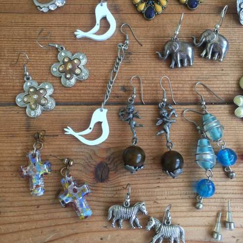 30+ pairs of earrings. Selling as a lot.