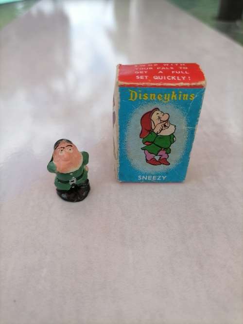Disney Disneykins SNEEZY - 1961 by Marx Toys - Hand Painted - Highly Collectable - ORIGINAL BOX