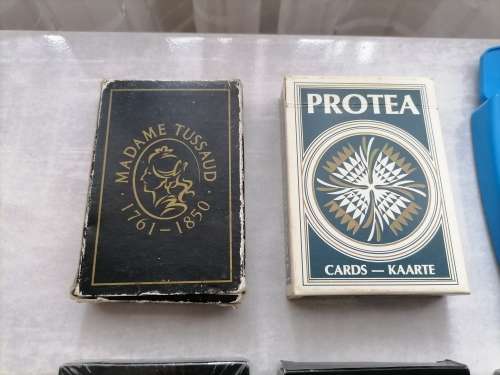 TRADING CARDS - TRUMP CARDS - NBA CARDS 1980-1990