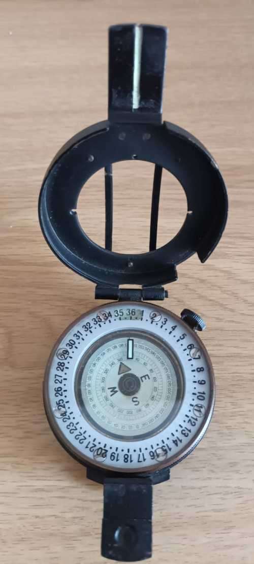 Vintage Collectors Compass
