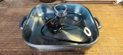 RUSSELL HOBBS ELECTRIC FRYING PAN