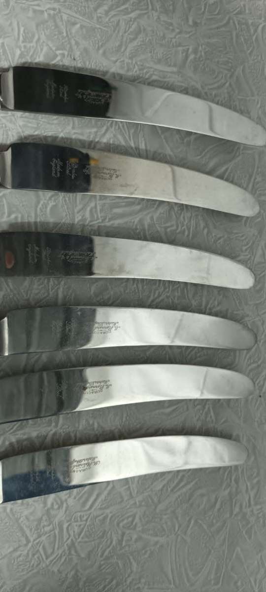Set of 6 Bonehandle Duracut Knifes