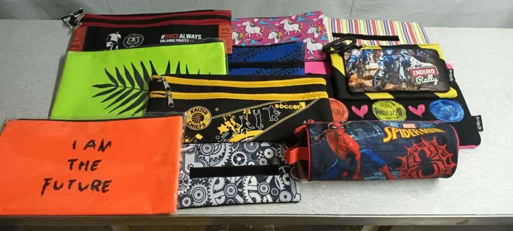 Zipper Pencil Pouches (Lot of 12 new pouches)