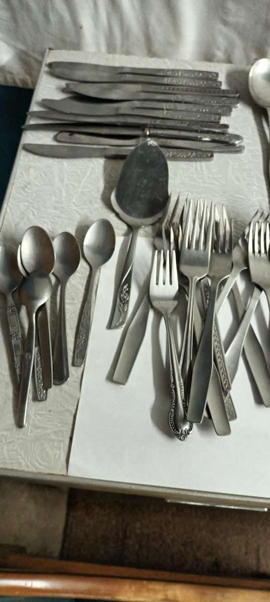 Mixed Vintage and Modern Cutlery Collection 105 ITEMS