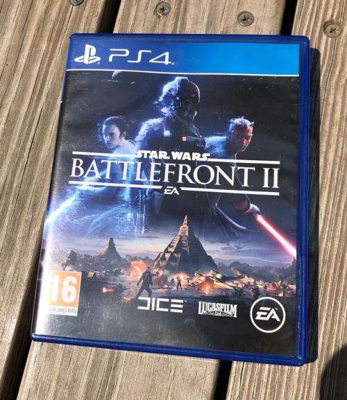 SONY PS4 CONSOLE WITH GREAT GAMES - EXCELLENT CONDITION