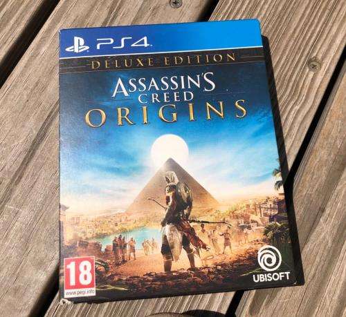 SONY PS4 CONSOLE WITH GREAT GAMES - EXCELLENT CONDITION