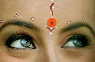 Bindis ~~~~ Beautify Yourself