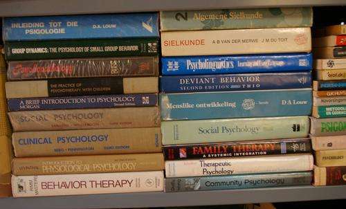 Selection of Psychology books bid per book to take the lot of 42