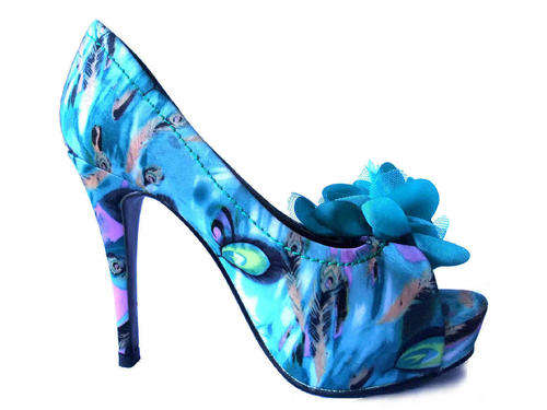 Stunning Peep Toe Flower Platform Size 4