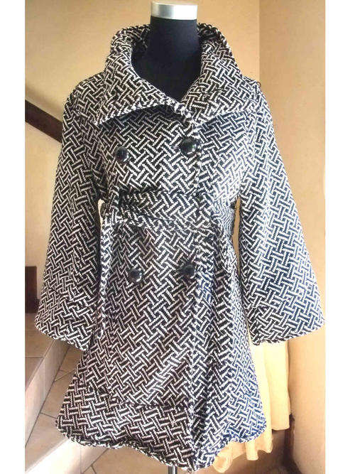 Cross Hatch Coat Size 32/34