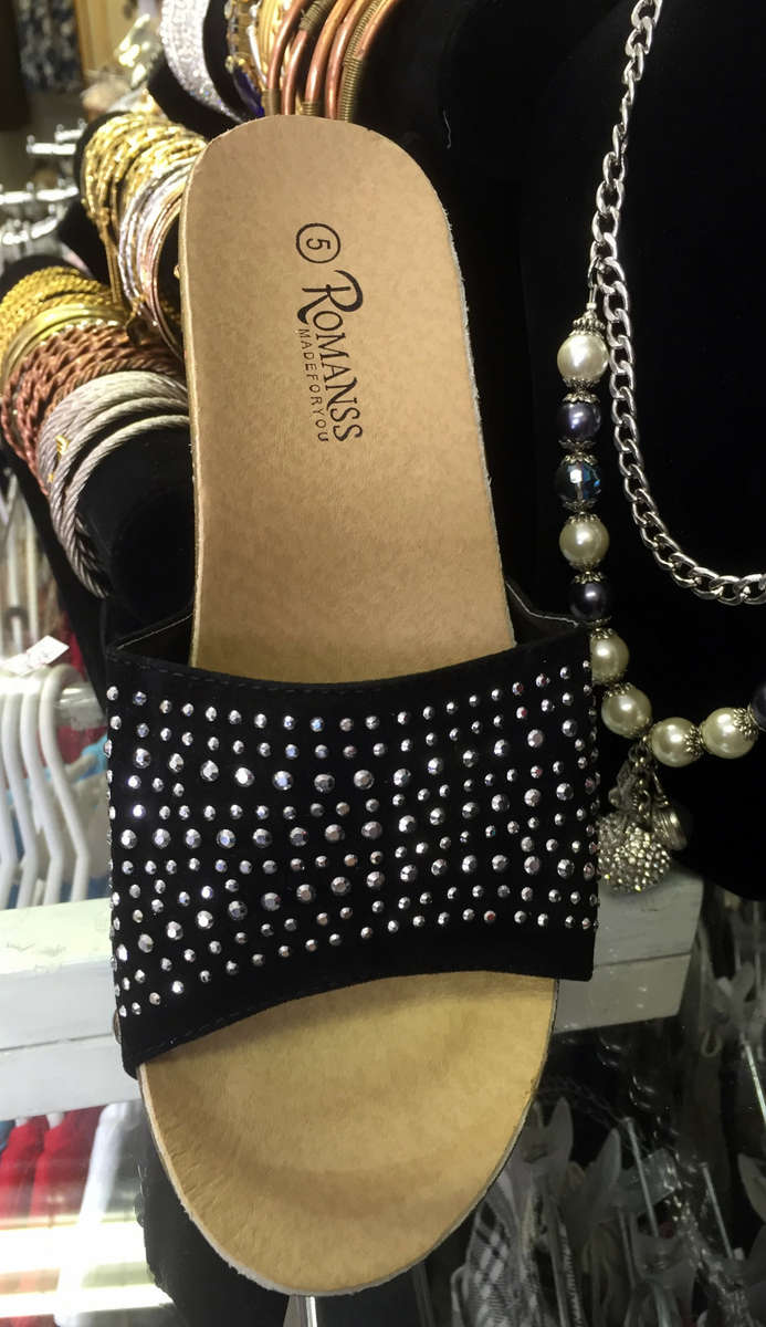 Flat Chunky Heel LightWeight Sandals Size 7