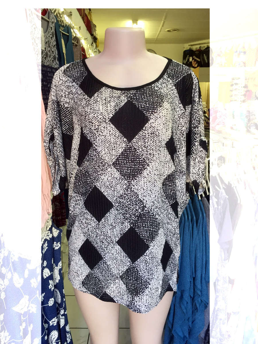 Short Sleeve Round Neck Viscose Top Size 38-40