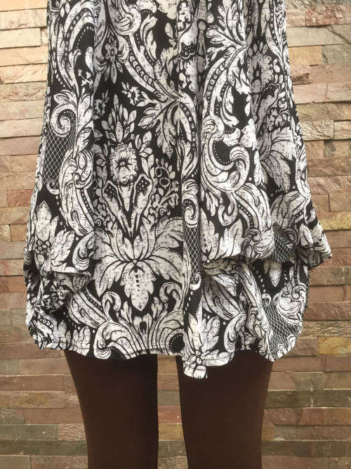 " 2017 New Arrival "  Gathered Hem Flutter Sleeve Tunic Size 40 Color Black/White