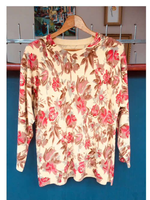 Vintage Round Neck Jersey Size X/XXL