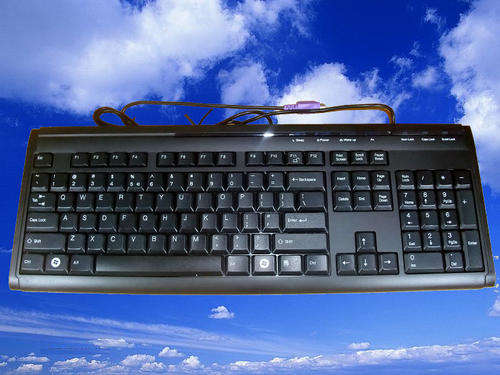 SLIM BLACK PS2 KEYBOARD