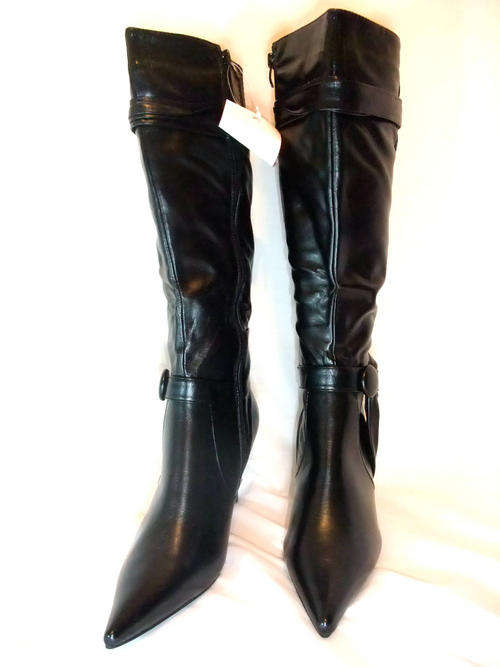 STYLISH LADY WINTER BLACK BOOTS SIZE: 4