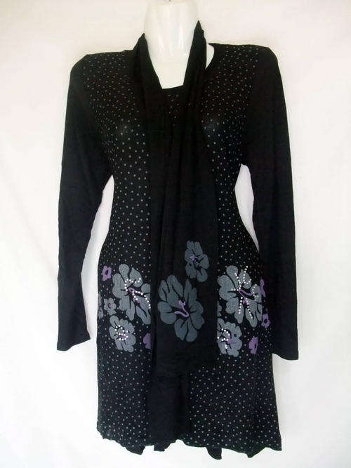 BEAUTIFUL PRINT INCL SCARF. SIZE:L